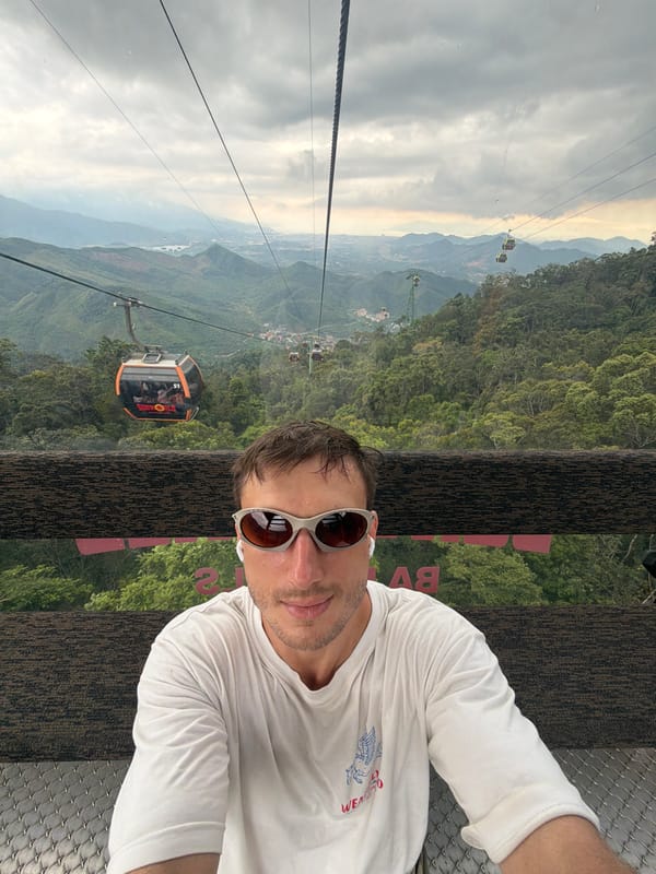 Tourist takes selfie on Ba Na Hills cable car