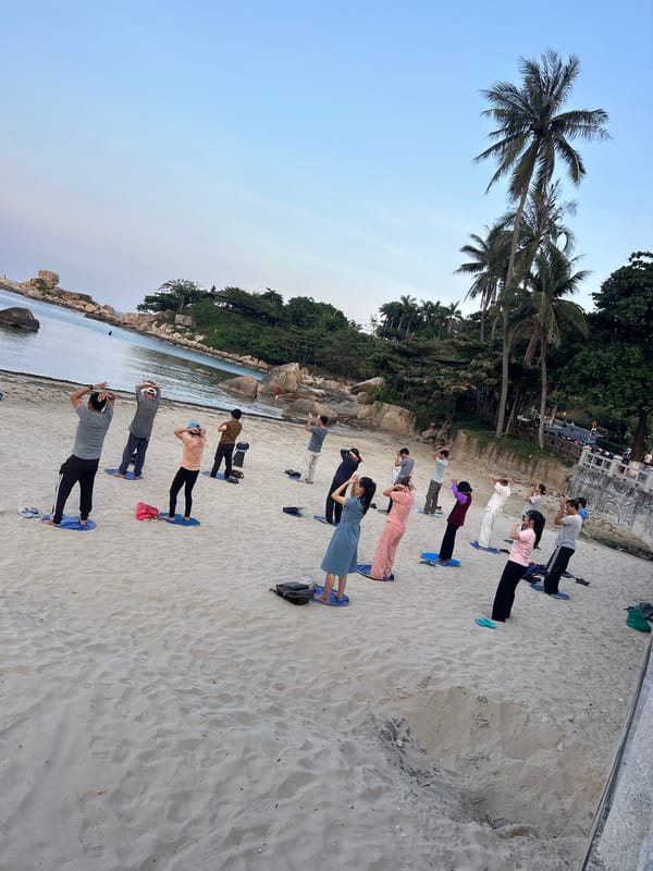 Beach yoga session held in Bac Nha Trang Ward
