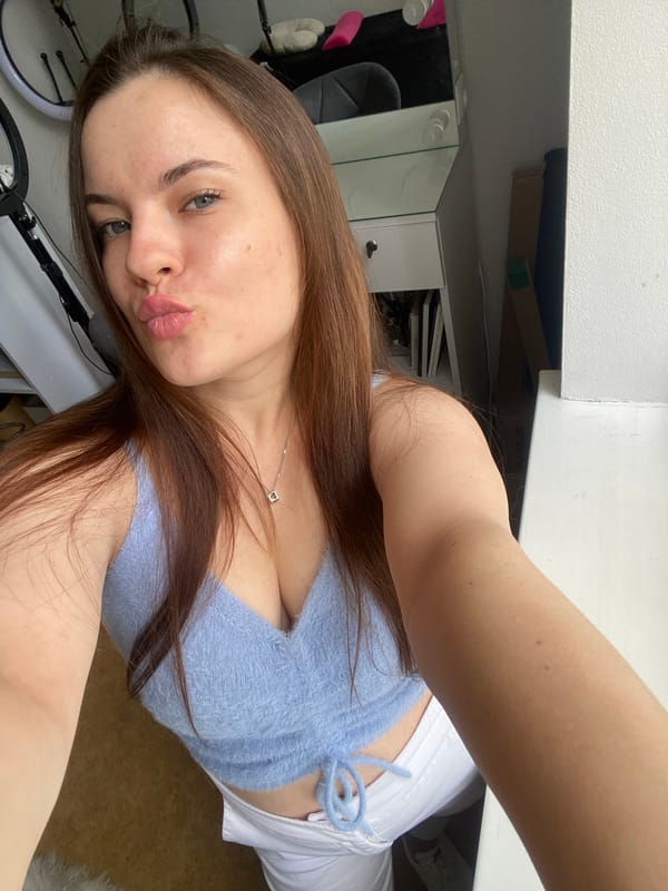 Selfie session inside a Poltava beauty salon