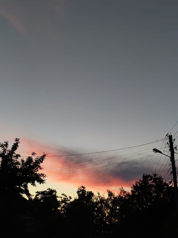 Witness documents dramatic sunset sky changes over 11 minutes