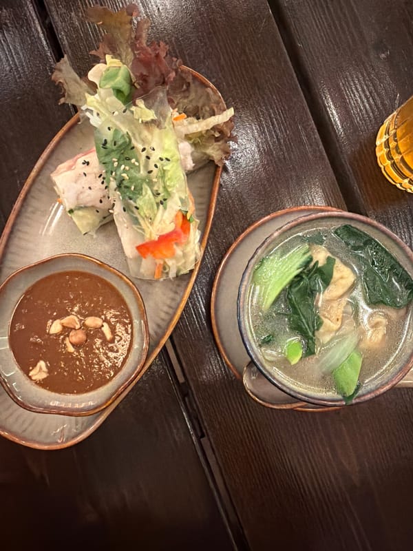 Visitor documents restaurant meal and historic bridge tour in Bad Kreuznach