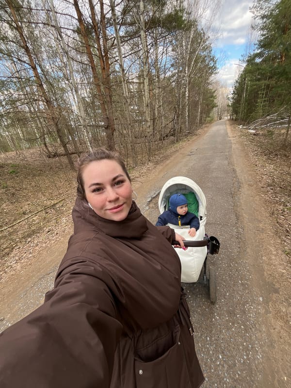 Family stroll and birdhouse spotted in Chaikovsky forest