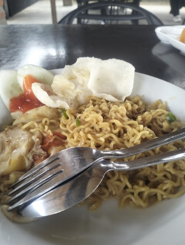 Morning dining experience documented in Lhokseumawe restaurant