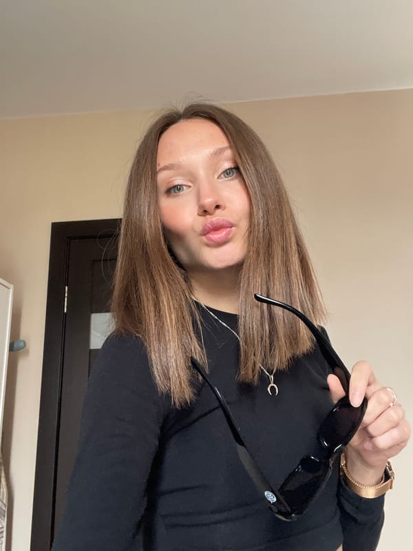 Woman poses for indoor photos in Sochi