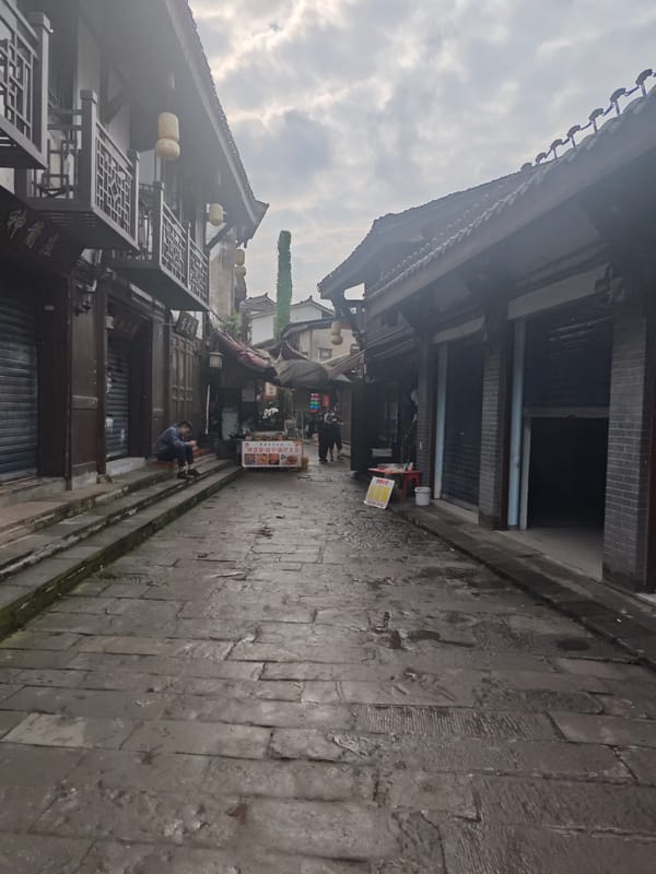 Morning street life documented in Shapingba District, China