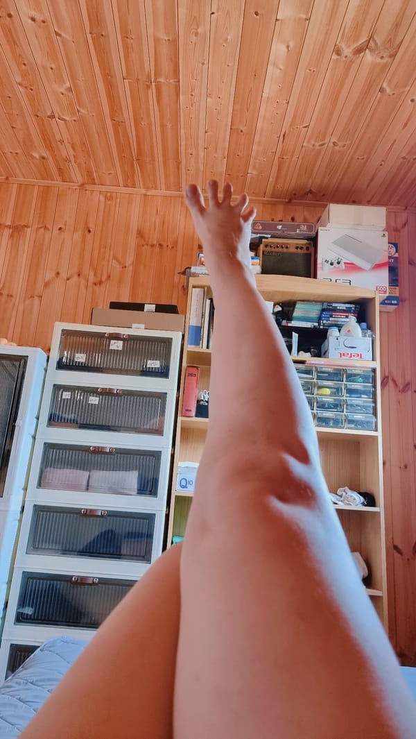 Family moments documented during early morning hours in Dunnae-myeon