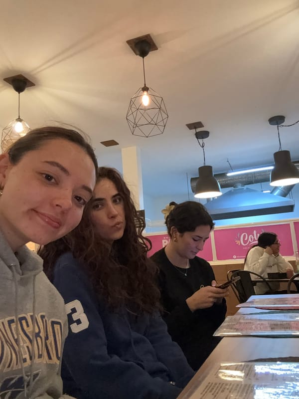 Women dine and take selfies at Atlixco restaurant