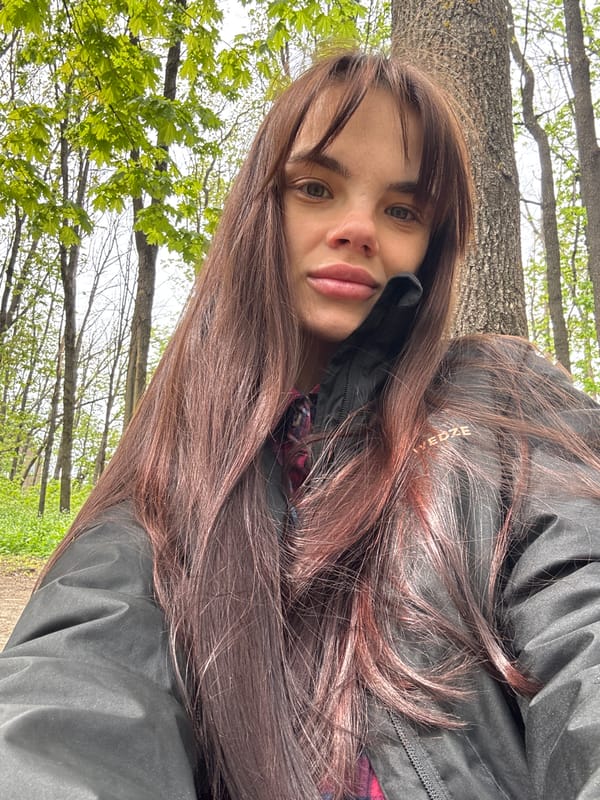 Woman documents morning routine with selfies in Rostov-on-Don