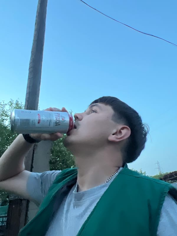 Outdoor barbecue gathering documented in Chaikovsky, Russia