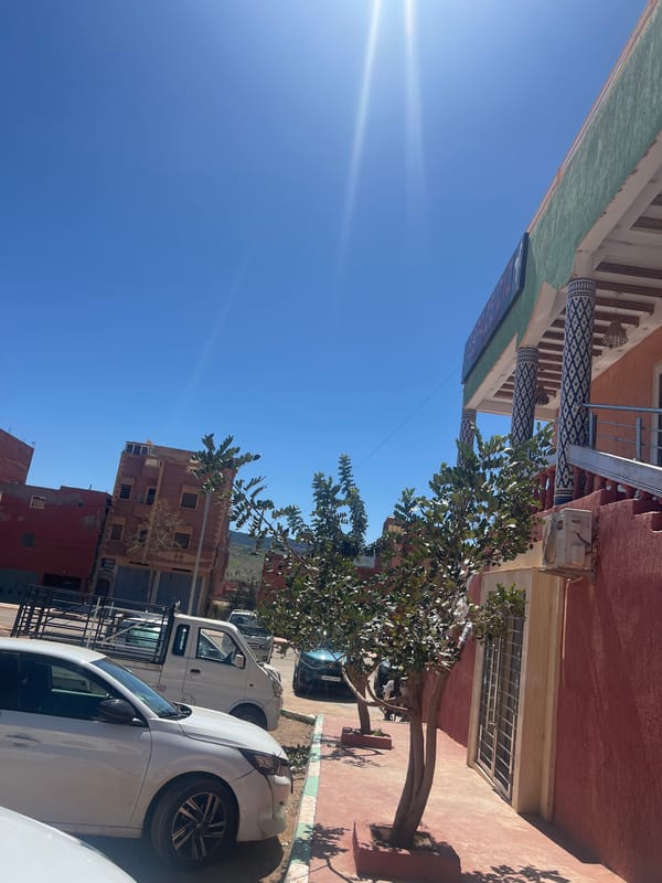 Morning breakfast and street scenes documented in Azilal, Morocco