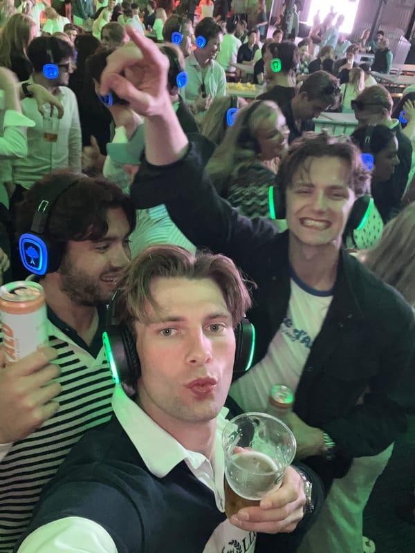 Silent disco lights up Foynhagen in Tønsberg on a June night