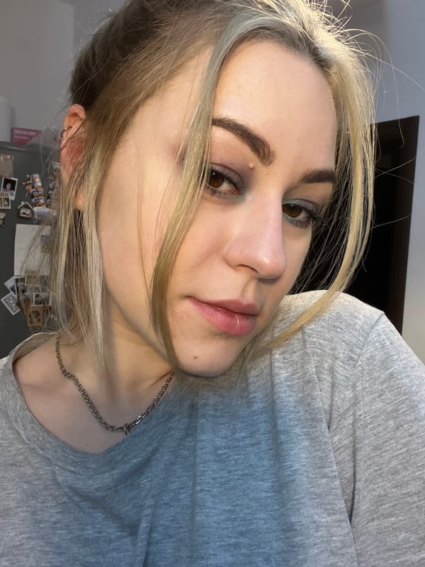 Woman photographed in multiple selfies across Montenegro locations