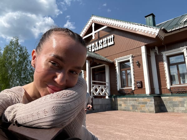 Casual photography and filming documented around Yekaterinburg locations
