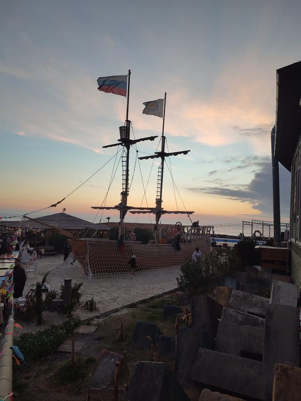 Sunset recreational scenes documented in Sirius, Russia resort area