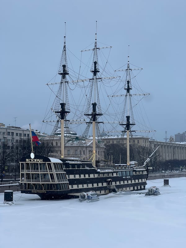 Winter walking tour documents snowy Saint Petersburg landmarks