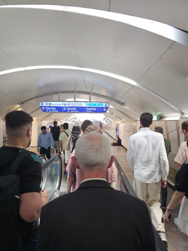Evening ride through the Paris Metro system