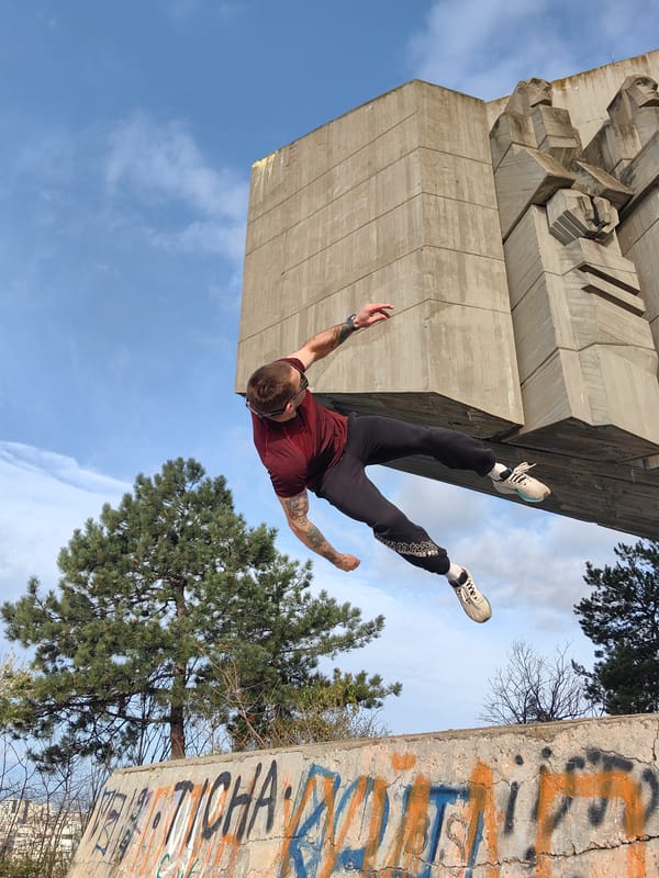 Parkour athlete performs morning training session near Varna monument
