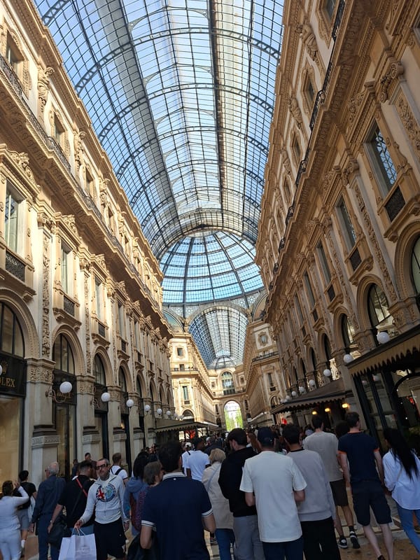 Morning architectural tour documented across Milan's historic center