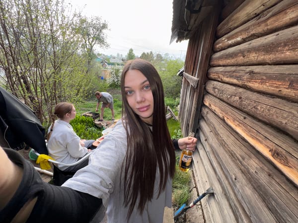 Backyard barbecue gathering documented in Chaikovsky, Russia