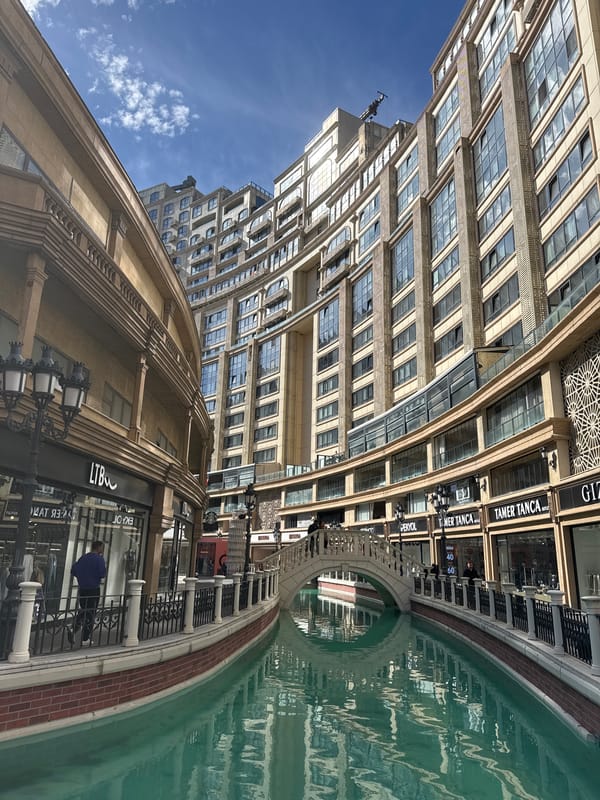 Venezia Mega Outlet's artificial canal documented in Gaziosmanpaşa