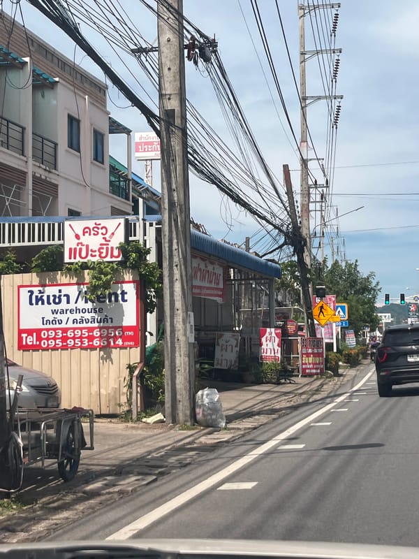Morning drive through Chalong-Wichit streets captures everyday urban scenes