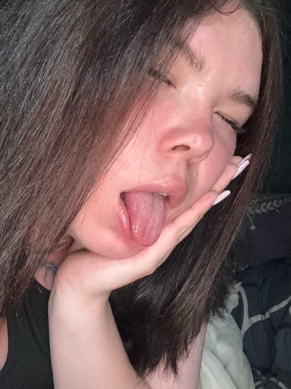 Candid selfies and still life shots from a Surgut evening