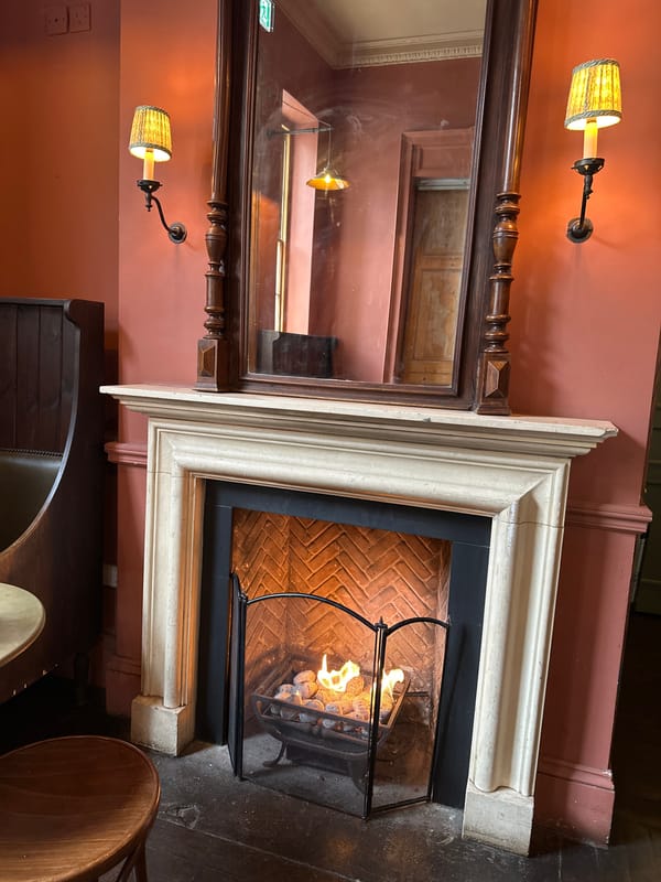 Cozy home moments and ice cream shopping in London