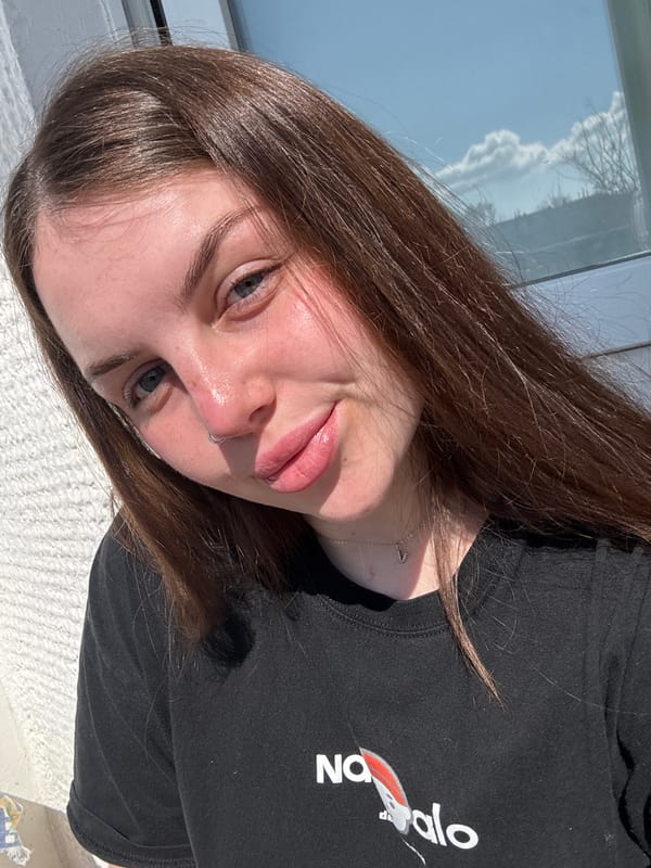 Woman photographed in multiple selfies in Chornomorskoe, Ukraine