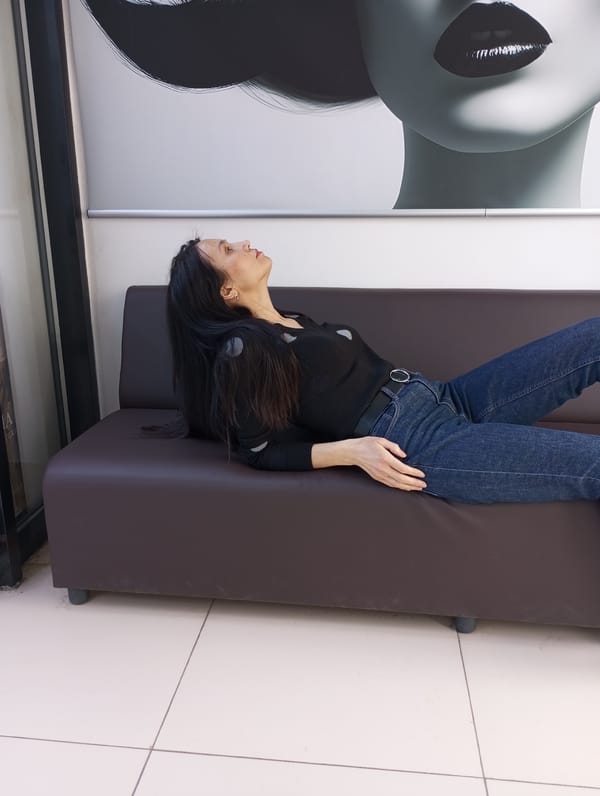 Woman spotted at salon locations in Izhevsk, Russia