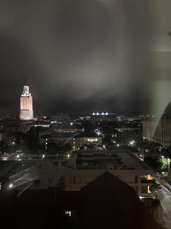 Austin resident documents foggy UT Tower, takes selfies