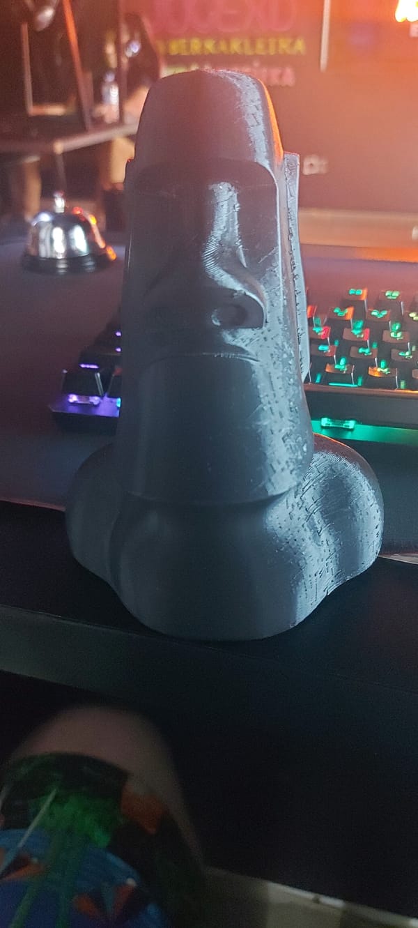 Early morning selfies and gaming setup documented in Tashkent