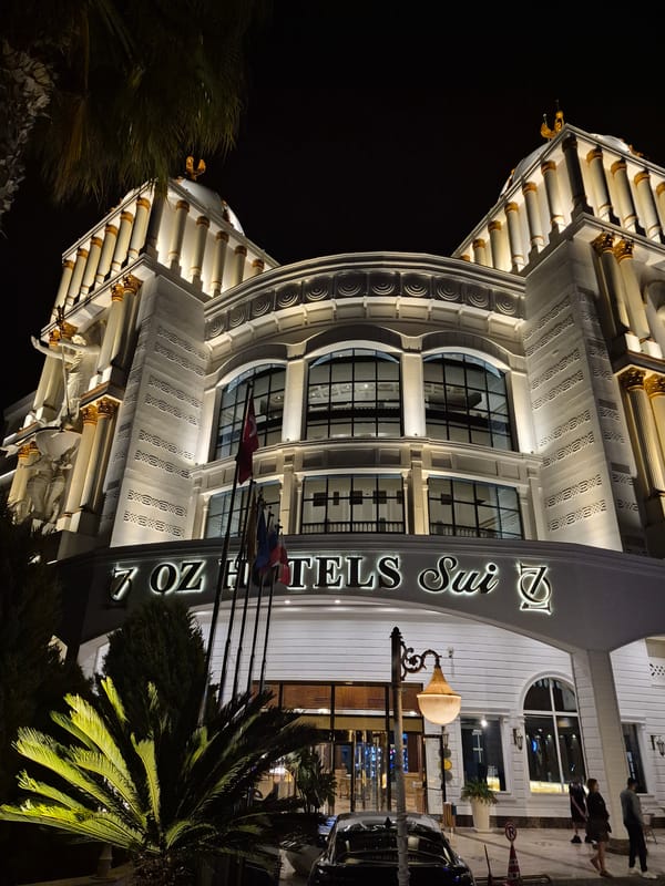 Evening moments captured at Alanya hotel and local cafe