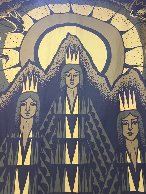 Stylized artwork with crowned figures spotted in Mollet Del Vallès