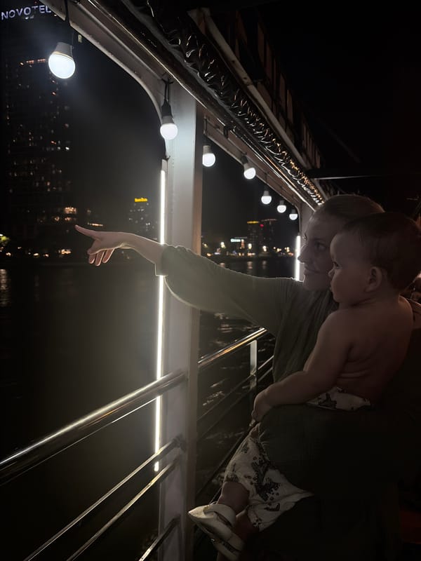 Evening cruise boat spotted on Đà Nẵng river