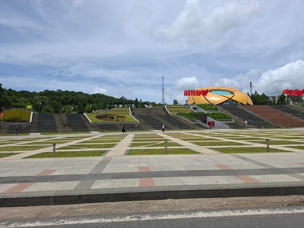 Street scenes and pine-forested hillsides around Da Lat, Vietnam