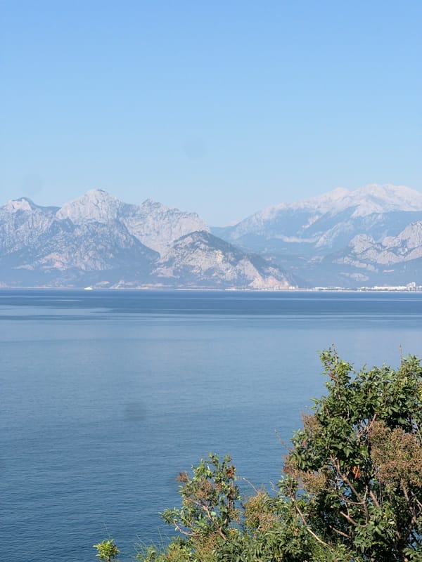Coastal views and park life in Antalya on a clear morning