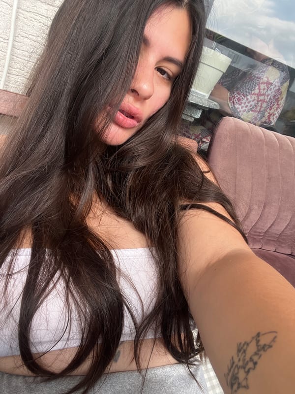 Woman's morning routine captured in Kiryat Bialik selfies and cooking
