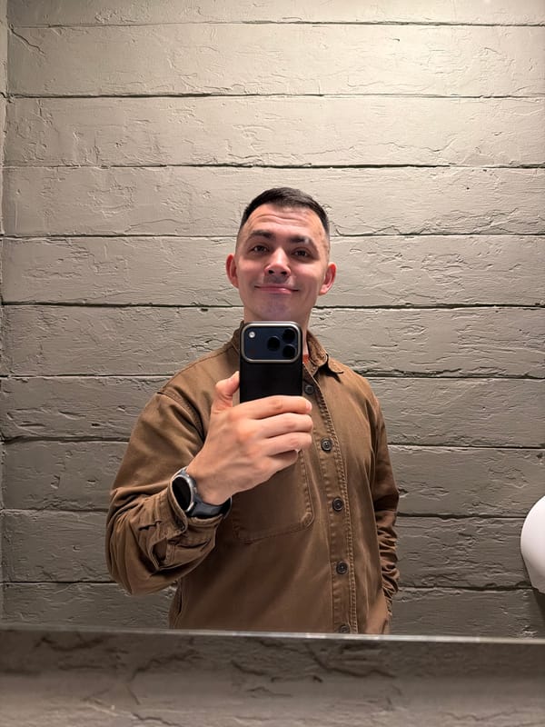 Man takes mirror selfies in Izhevsk apartment