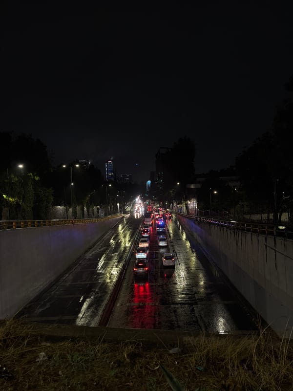 Early morning rain creates traffic congestion in Mexico City