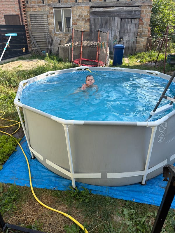 Backyard pool day with a rabbit and aquarium check-in