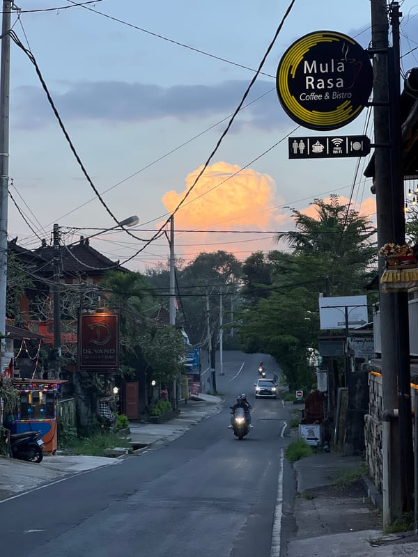 Morning street life and cafe scenes documented in Sukawati