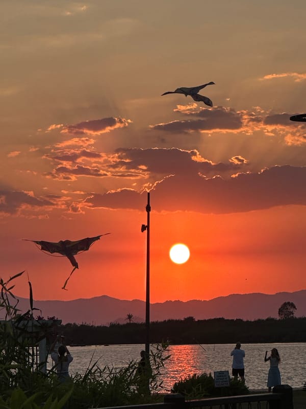 Sunset kites and a laid-back night out on Fethiye waterfront