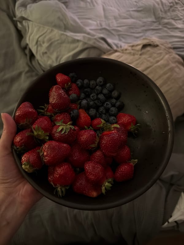 Evening moments captured in Khimki: berries, architecture, sunset