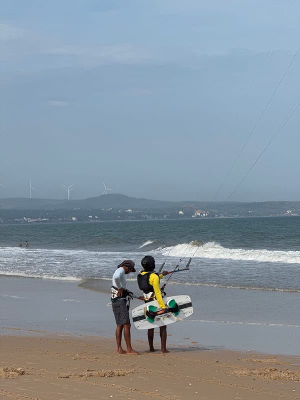 Kitesurfing and watersports in full swing at Mũi Né beach