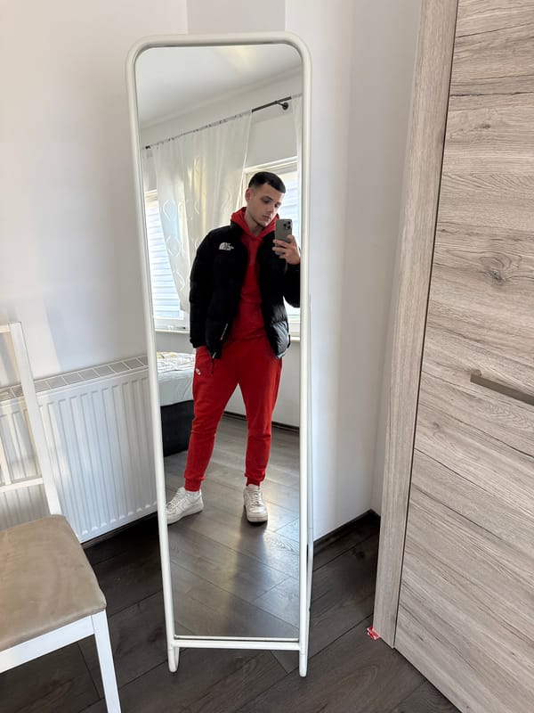 Visitor documents afternoon tour of historic Briedel, Germany