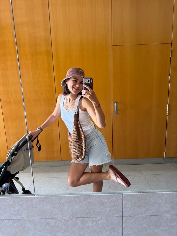 Mirror selfies in a tiled room, summer outfit, Valencia suburbs