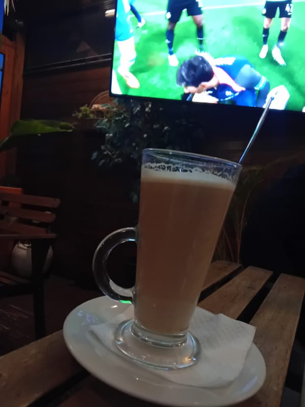 Coffee and twilight scenes documented across 38-minute evening period