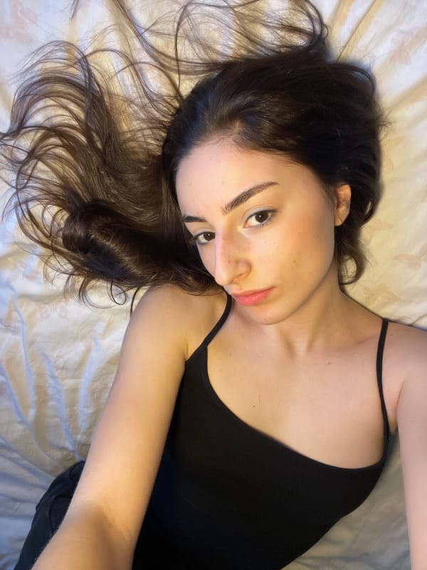 Woman documents evening routine with selfies and sunset in Moscow