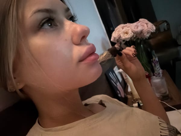 Portraits, a ginger cat, and a skincare product in Đà Nẵng