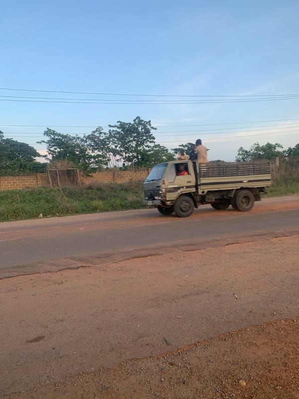 Evening roadside life documented in Gbeleko, Nigeria